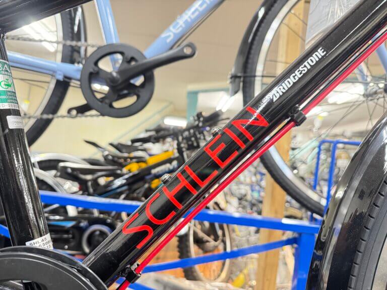 【BRIDGESTONE】シュライン展示中！！